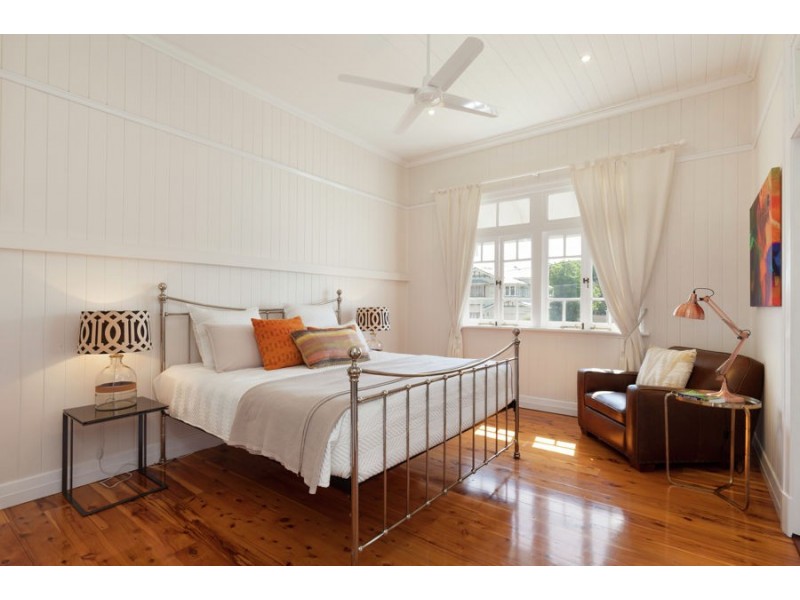 21 Wingarra Street, Yeerongpilly QLD 4105