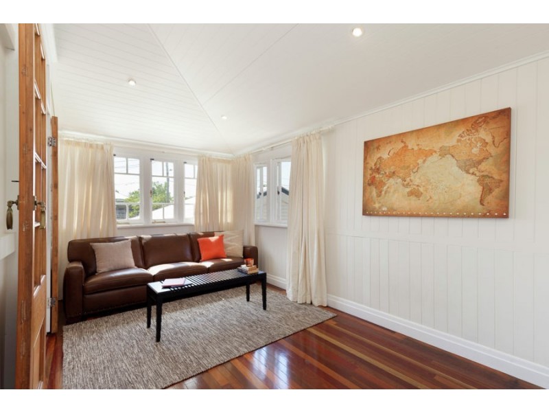 21 Wingarra Street, Yeerongpilly QLD 4105