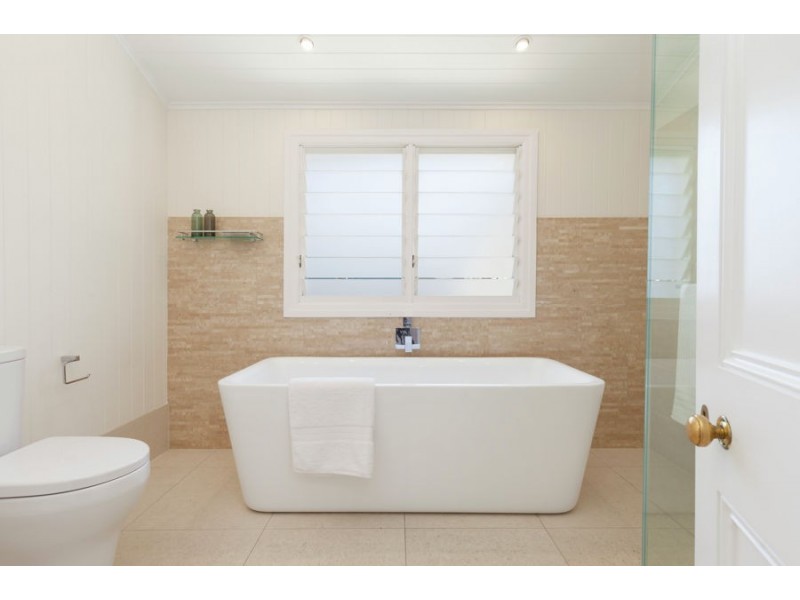 21 Wingarra Street, Yeerongpilly QLD 4105