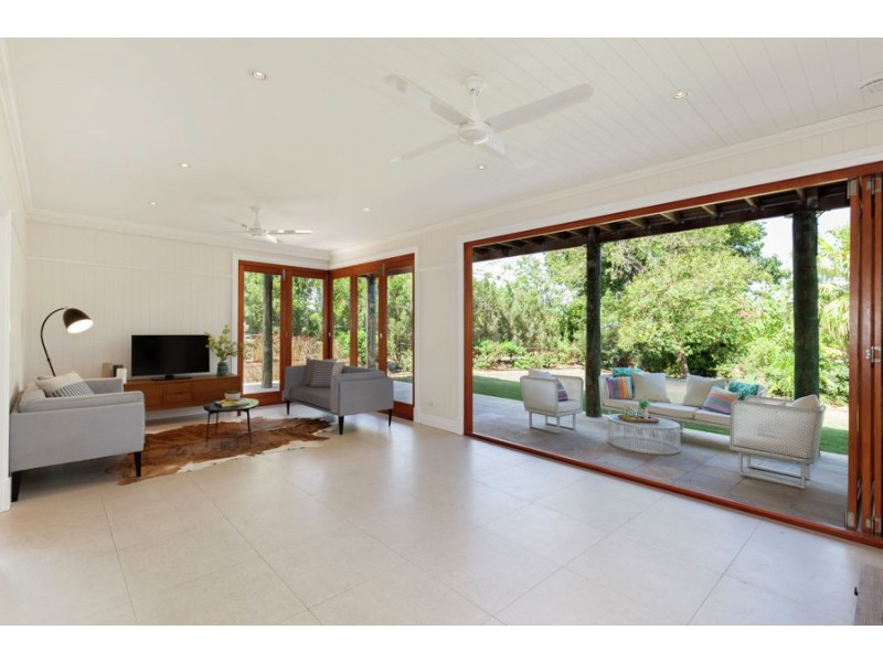 21 Wingarra Street, Yeerongpilly QLD 4105