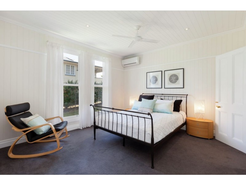 21 Wingarra Street, Yeerongpilly QLD 4105