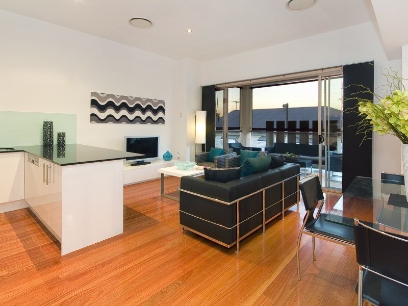 2/48 Belgrave Street, Balmoral QLD 4171