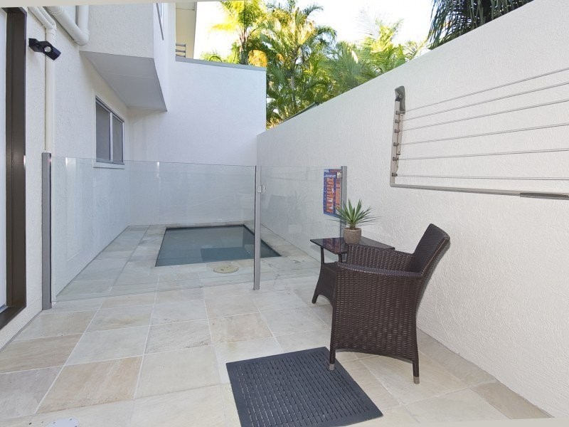 2/48 Belgrave Street, Balmoral QLD 4171