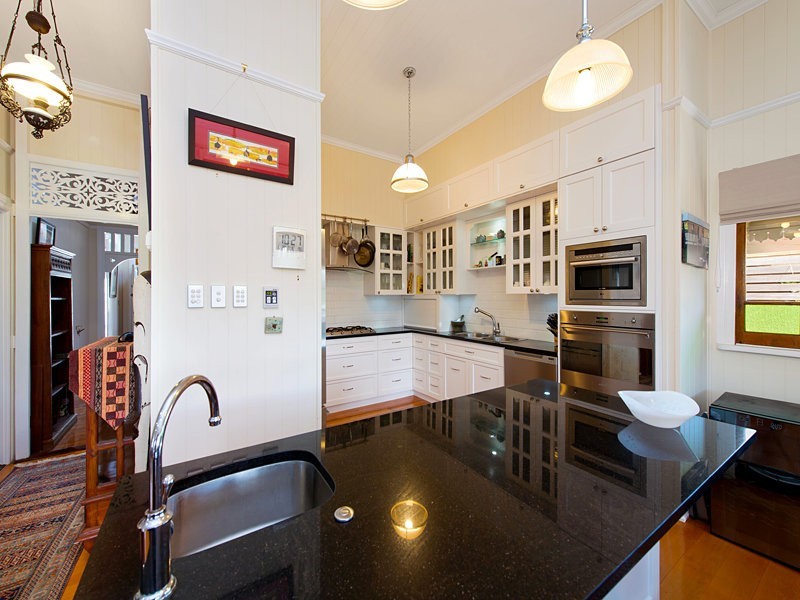 80 White Street, Graceville QLD 4075