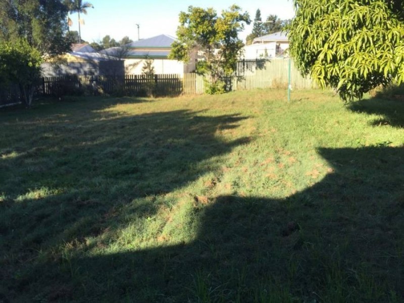 39 Idolwood Street, Eastern Heights QLD 4305