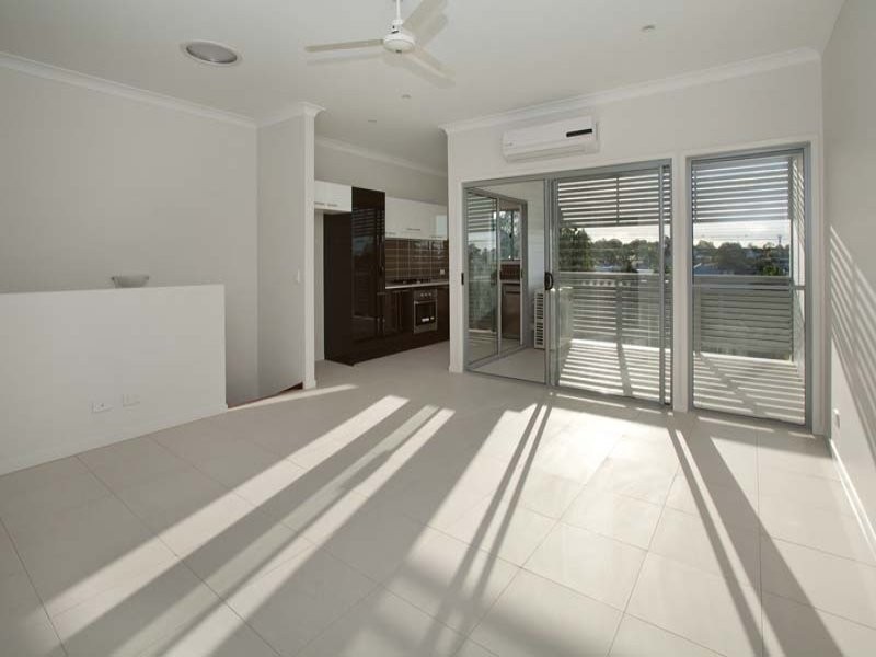 2/16 Railway Terrace, Corinda QLD 4075