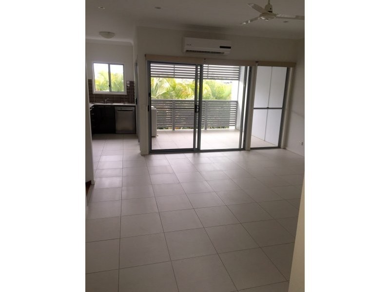 2/16 Railway Terrace, Corinda QLD 4075