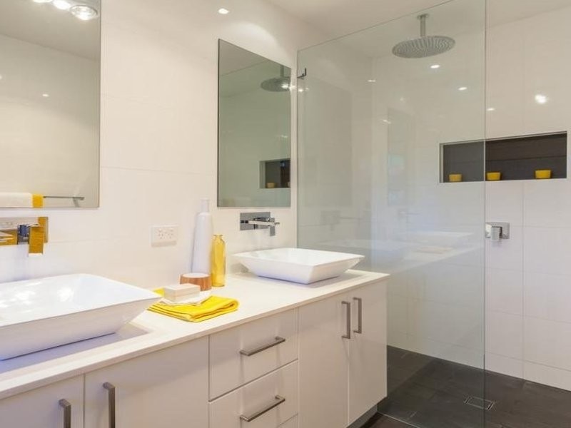 105 White Street, Graceville QLD 4075