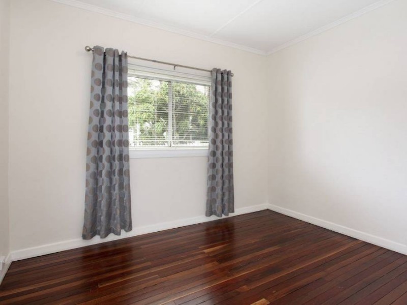 38 Borden Street, Sherwood QLD 4075