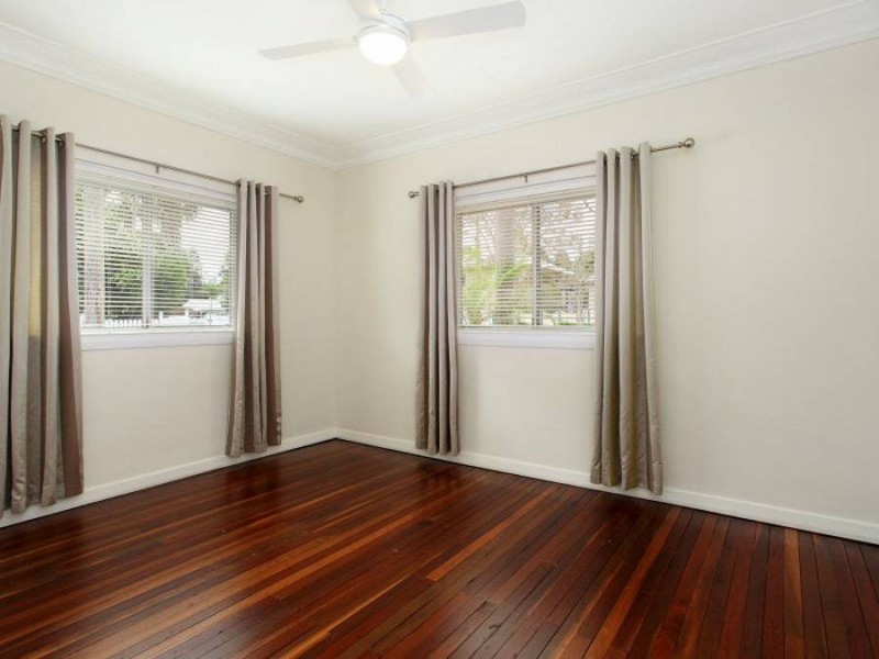 38 Borden Street, Sherwood QLD 4075