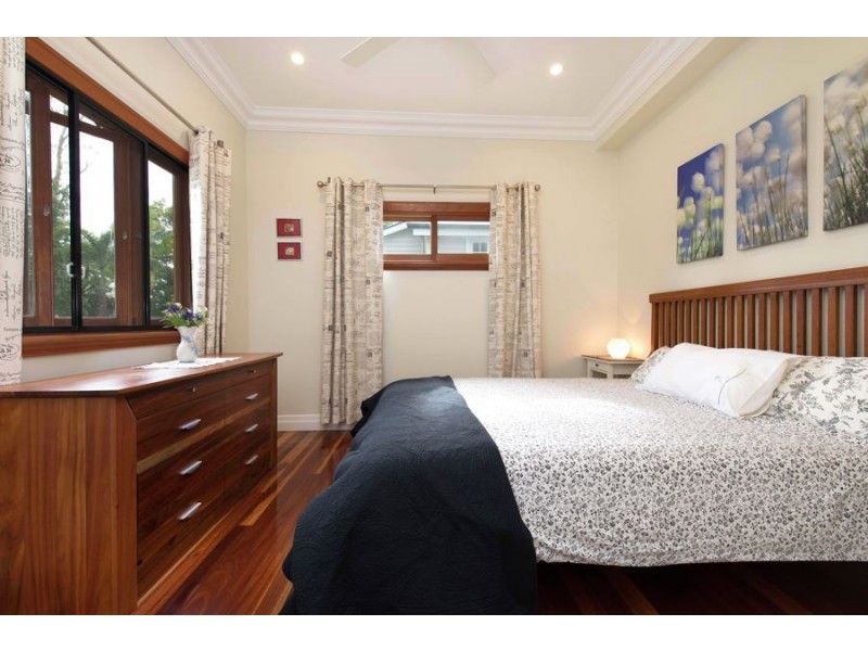 20 Kenilworth Street, Sherwood QLD 4075