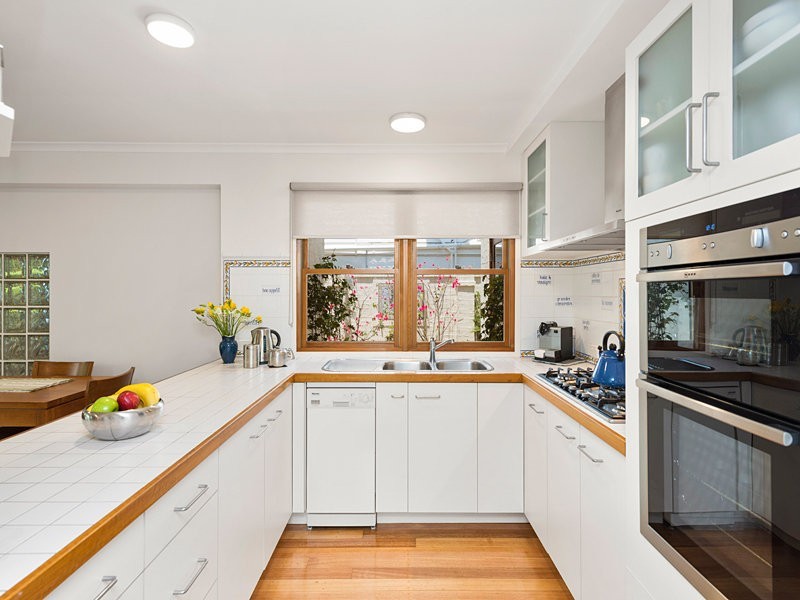 17 Mortlake Road, Graceville QLD 4075