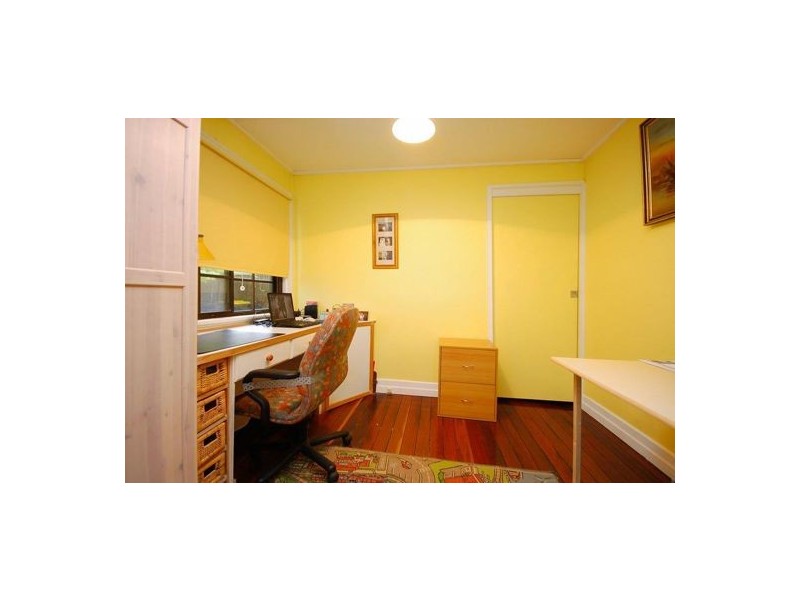 23 Thomson Street, Greenslopes QLD 4120