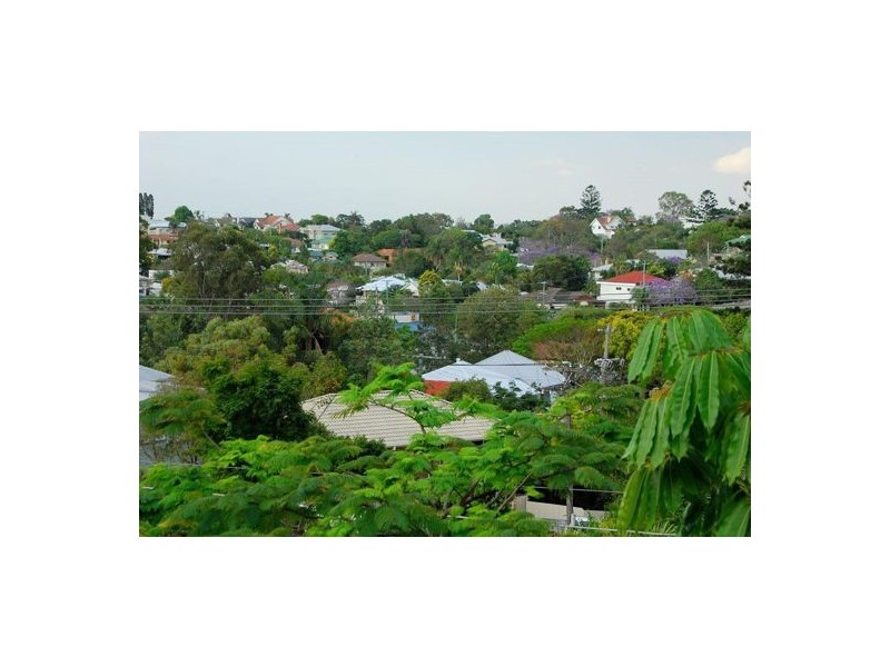 23 Thomson Street, Greenslopes QLD 4120