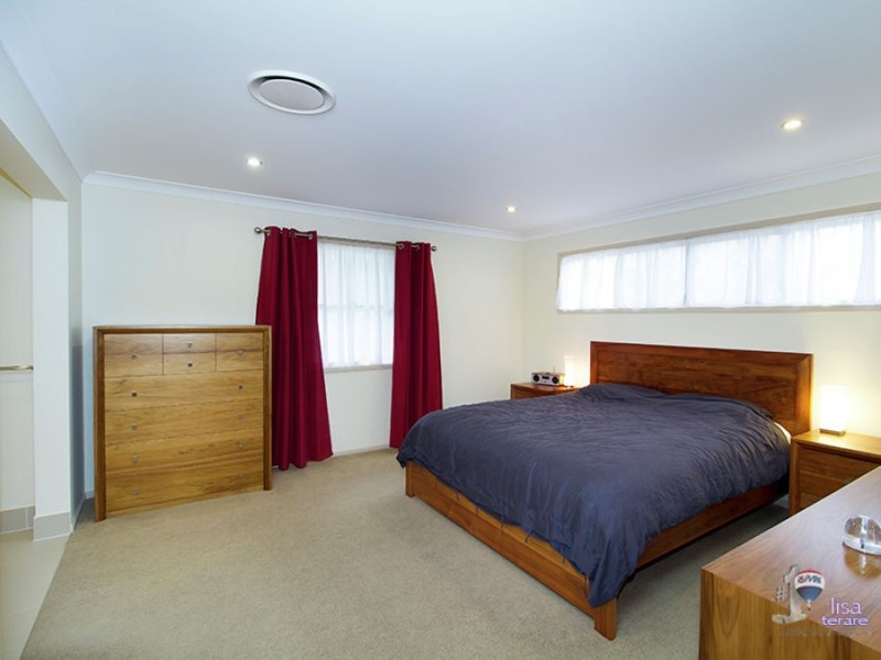 86 Gordon Circuit, Seventeen Mile Rocks QLD 4073