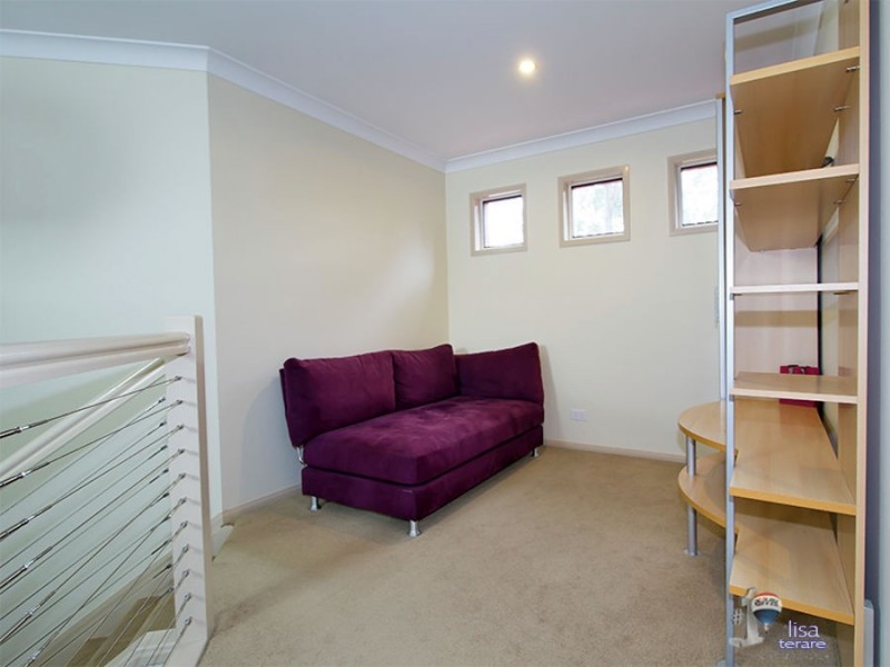 86 Gordon Circuit, Seventeen Mile Rocks QLD 4073