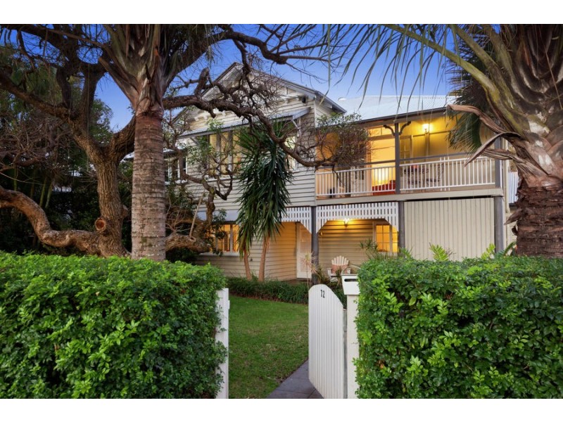 72 Hall Avenue, Corinda QLD 4075