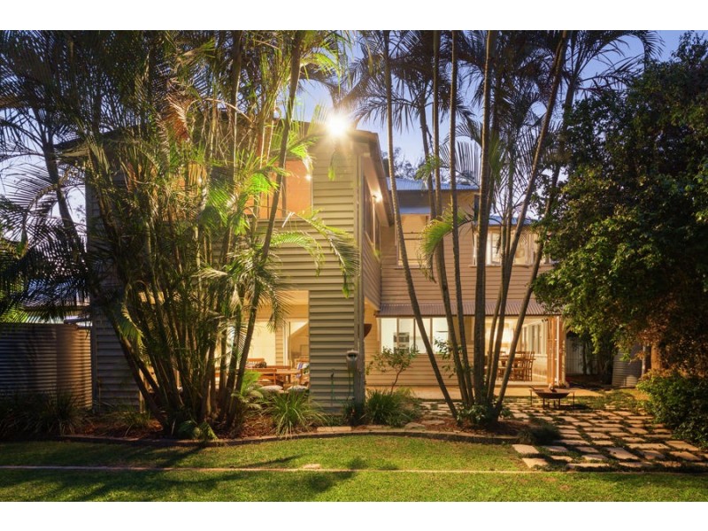 72 Hall Avenue, Corinda QLD 4075