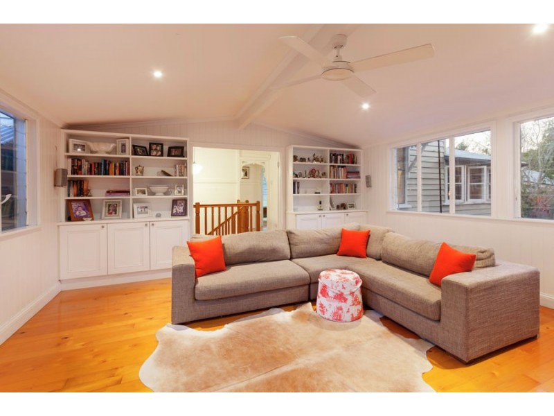 72 Hall Avenue, Corinda QLD 4075