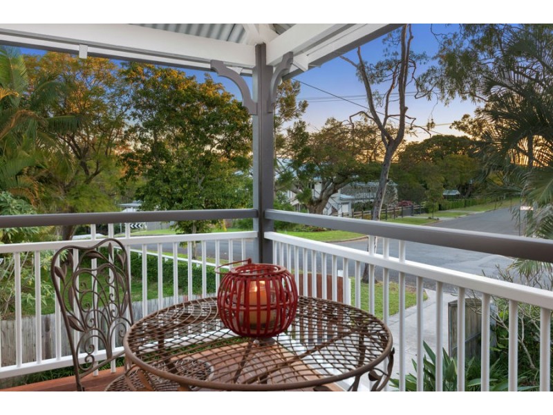 72 Hall Avenue, Corinda QLD 4075