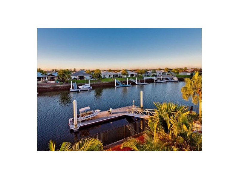 40 North Point, Banksia Beach QLD 4507
