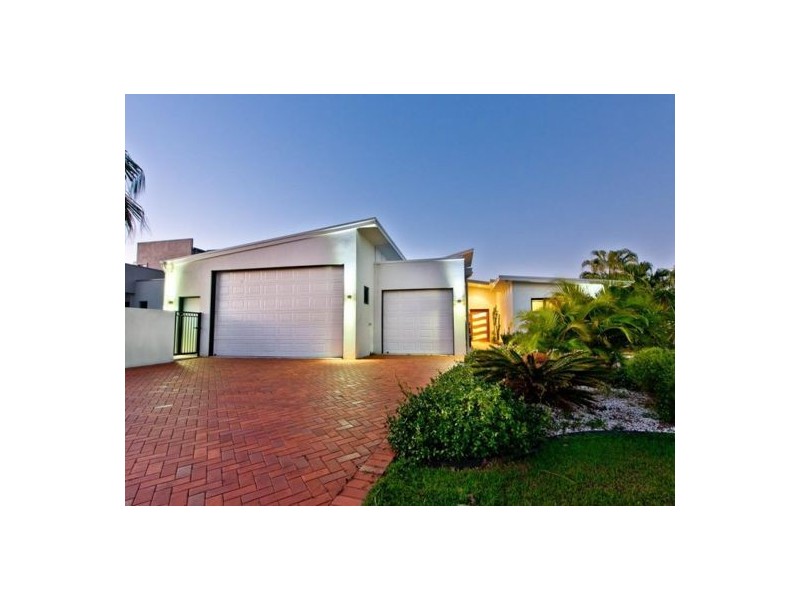 40 North Point, Banksia Beach QLD 4507