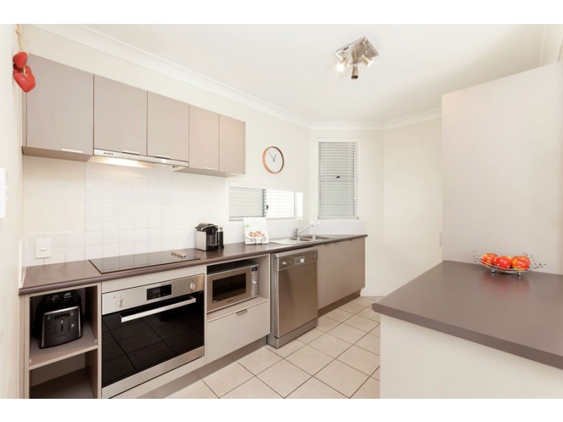 4/12 Gustavson street, Annerley QLD 4103