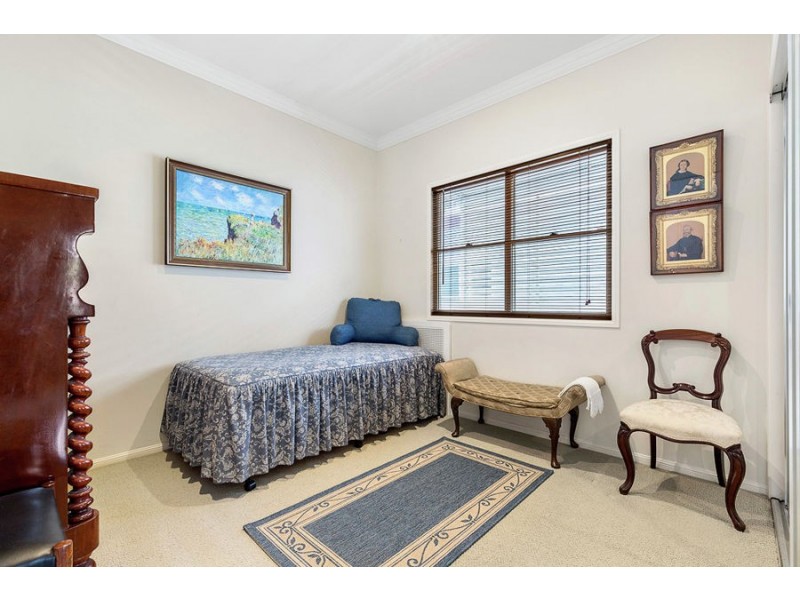 7 Victoria Avenue, Chelmer QLD 4068