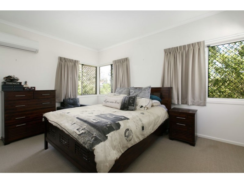 185 Strong Avenue, Graceville QLD 4075