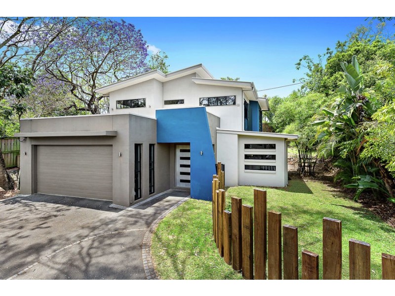 2 Victoria Avenue, Chelmer QLD 4068