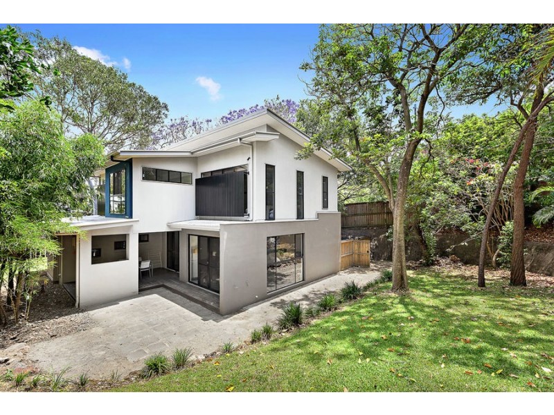 2 Victoria Avenue, Chelmer QLD 4068