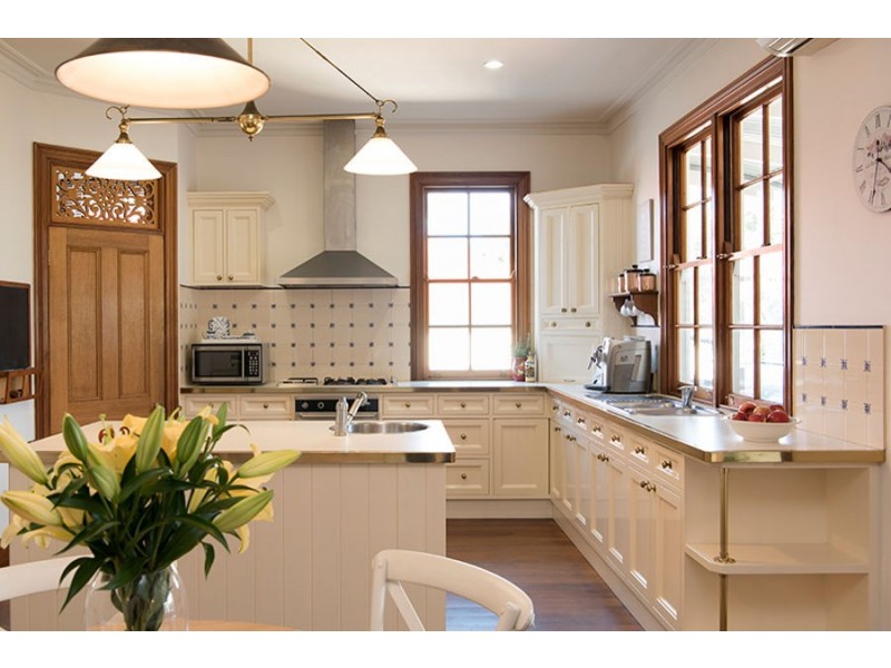 9 Wattle Avenue, Yeerongpilly QLD 4105