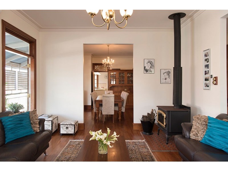 9 Wattle Avenue, Yeerongpilly QLD 4105