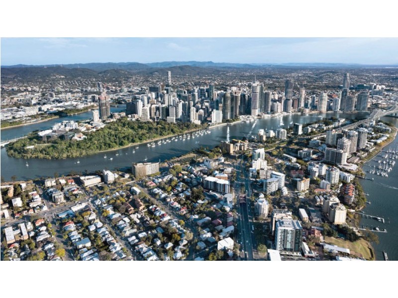 8 River Terrace, Kangaroo Point QLD 4169