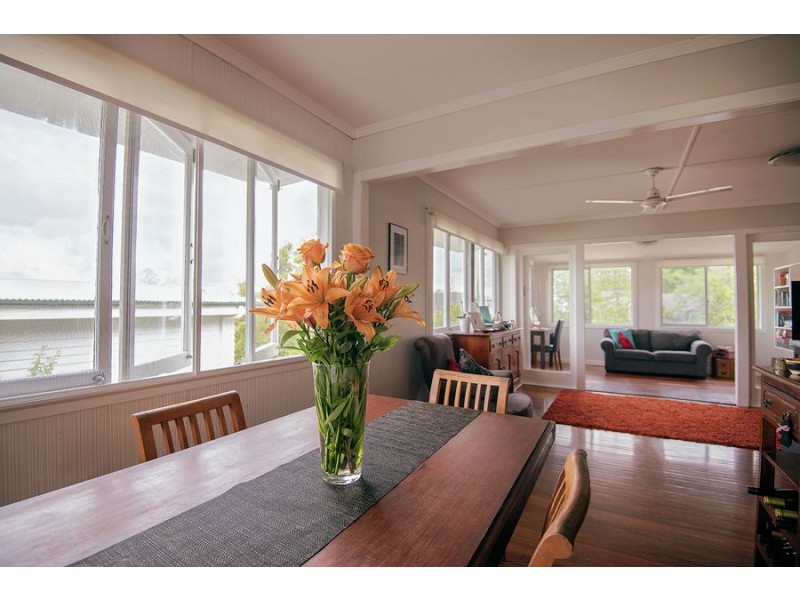 44 Irwin Terrace, Oxley QLD 4075