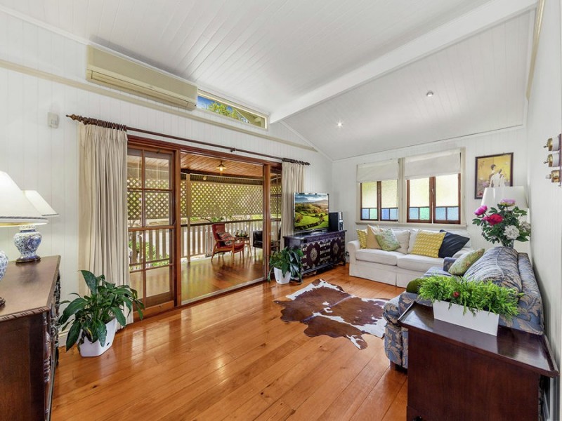 16 South Street, Yeerongpilly QLD 4105