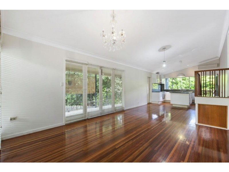 193 Cliveden Avenue, Oxley QLD 4075