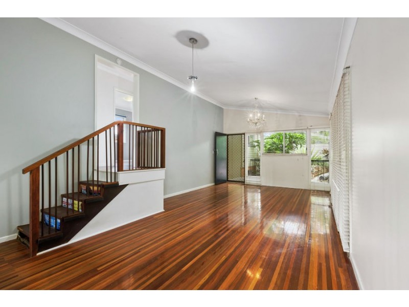 193 Cliveden Avenue, Oxley QLD 4075