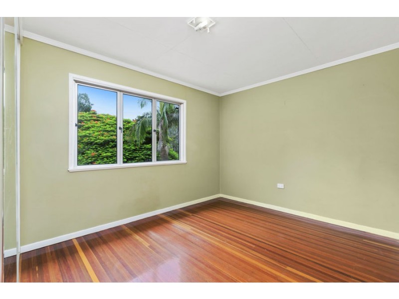 193 Cliveden Avenue, Oxley QLD 4075