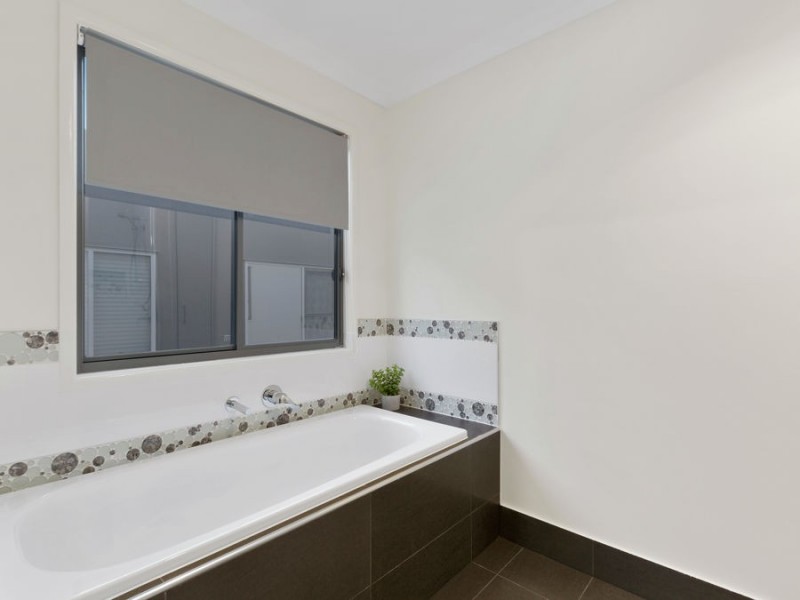 123 Graceville Avenue, Graceville QLD 4075