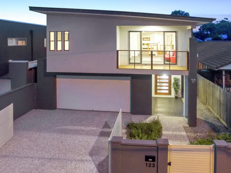 123 Graceville Avenue, Graceville QLD 4075