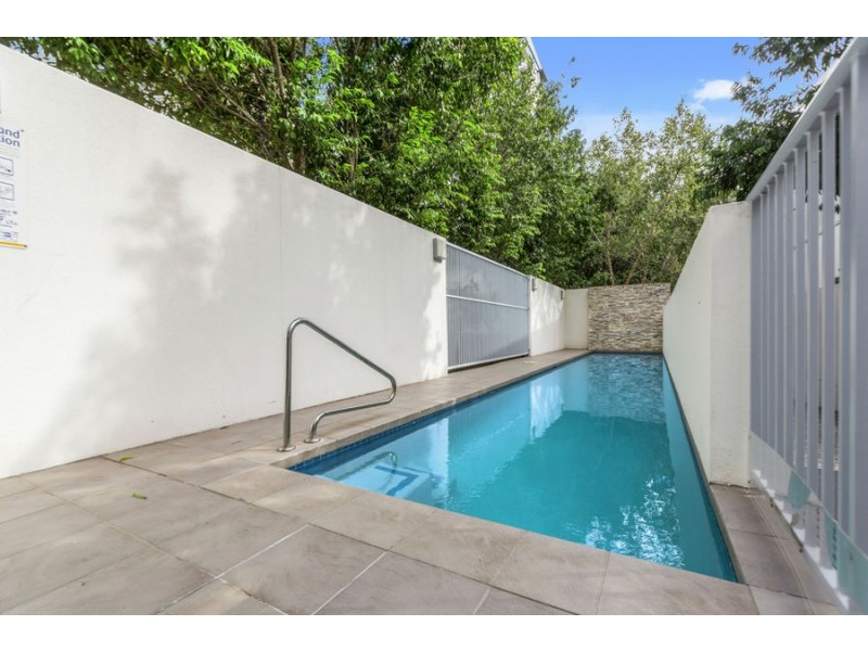 19/15 Walsh Street, Milton QLD 4064