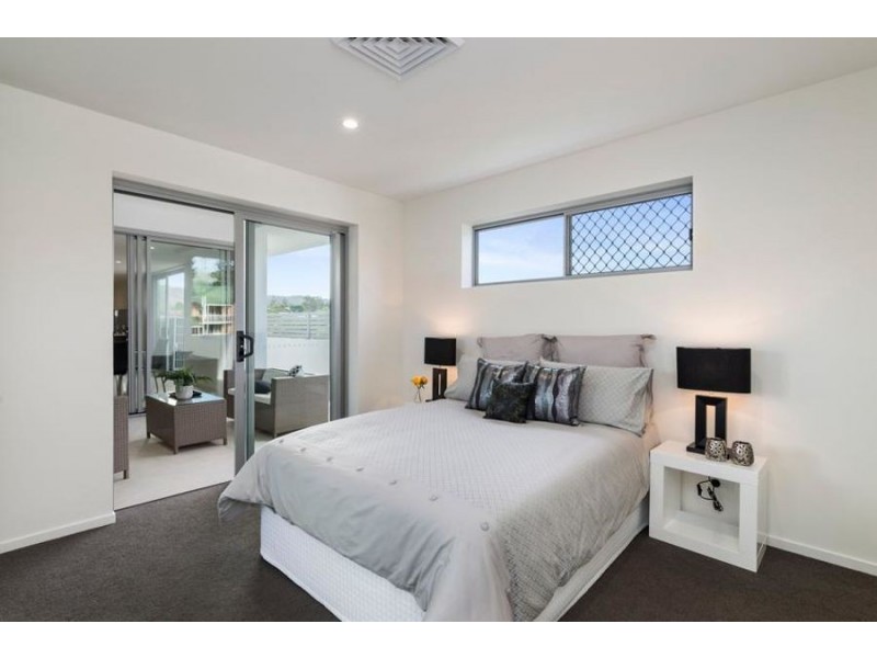 27 York Street, Indooroopilly QLD 4068
