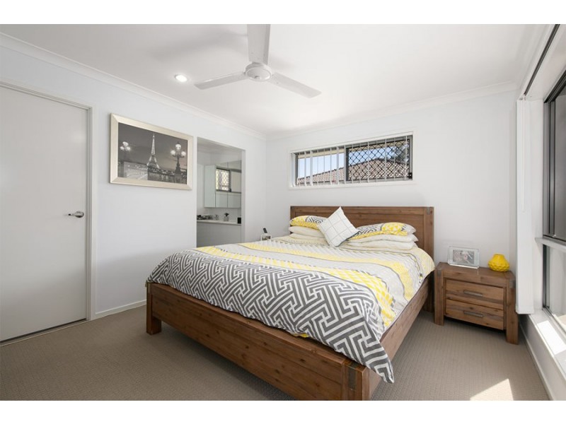 27 Neroli Drive, Springfield Lakes QLD 4300