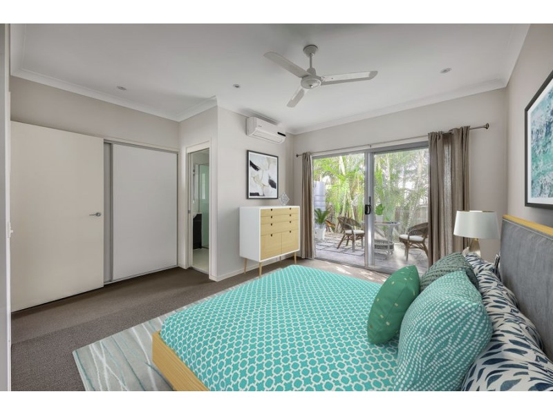 2/16 Railway Terrace, Corinda QLD 4075