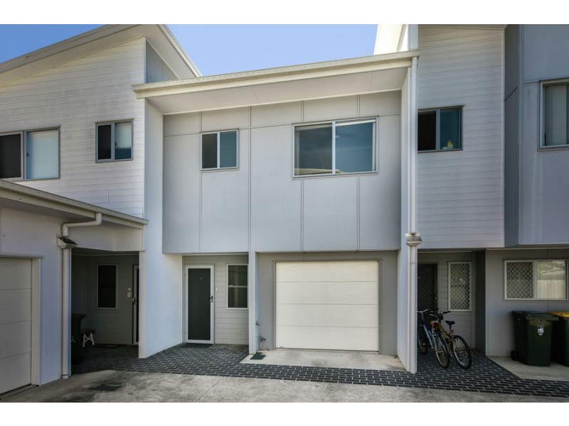 2/16 Railway Terrace, Corinda QLD 4075