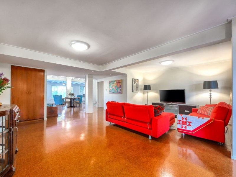 160 Ashby Street, Fairfield QLD 4103