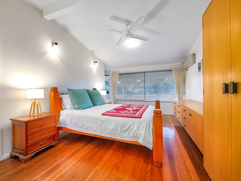 160 Ashby Street, Fairfield QLD 4103