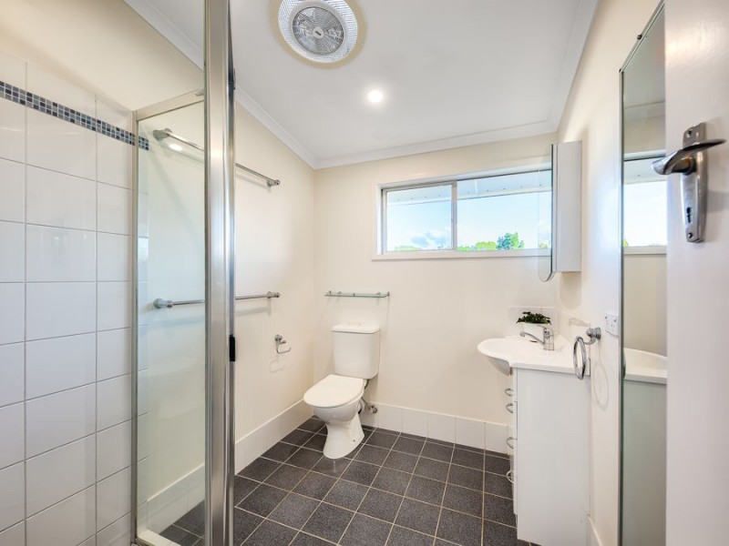 160 Ashby Street, Fairfield QLD 4103