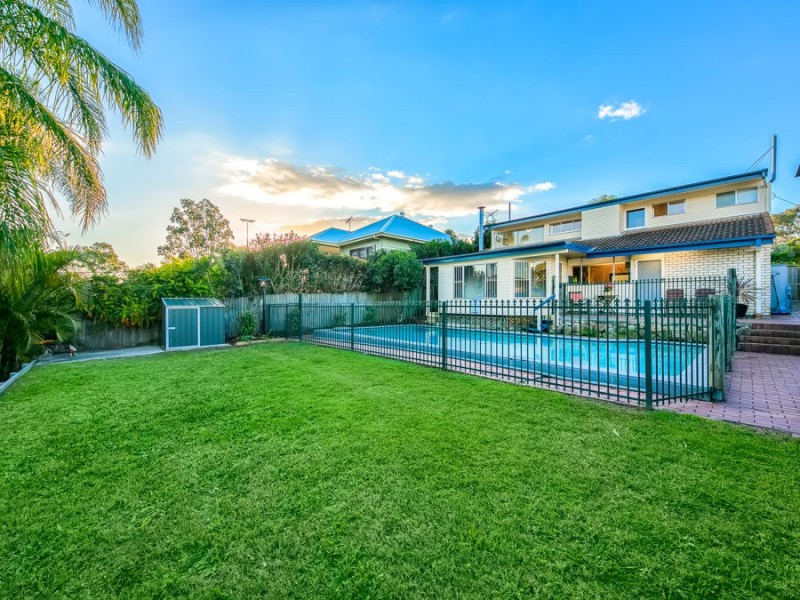 160 Ashby Street, Fairfield QLD 4103